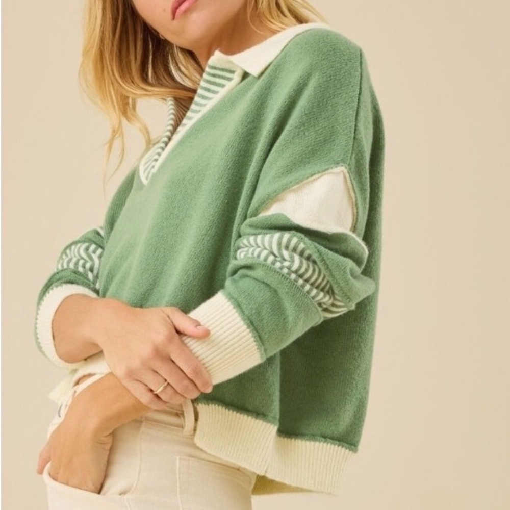Altar’d State Beth Crop Mixed Media Pullover